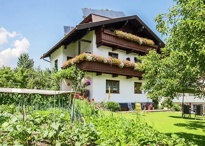 Vintage In Near Area Apartment *