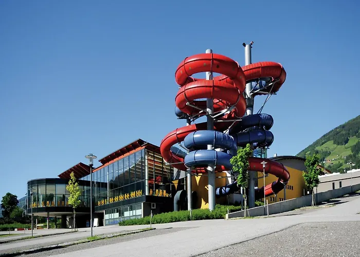 Vintage In Near Area Apartament