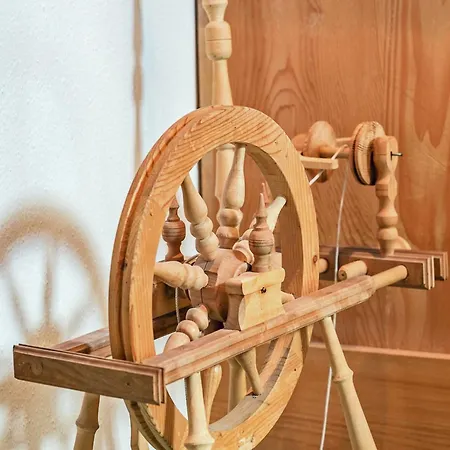 Vintage In Near Area Фюген